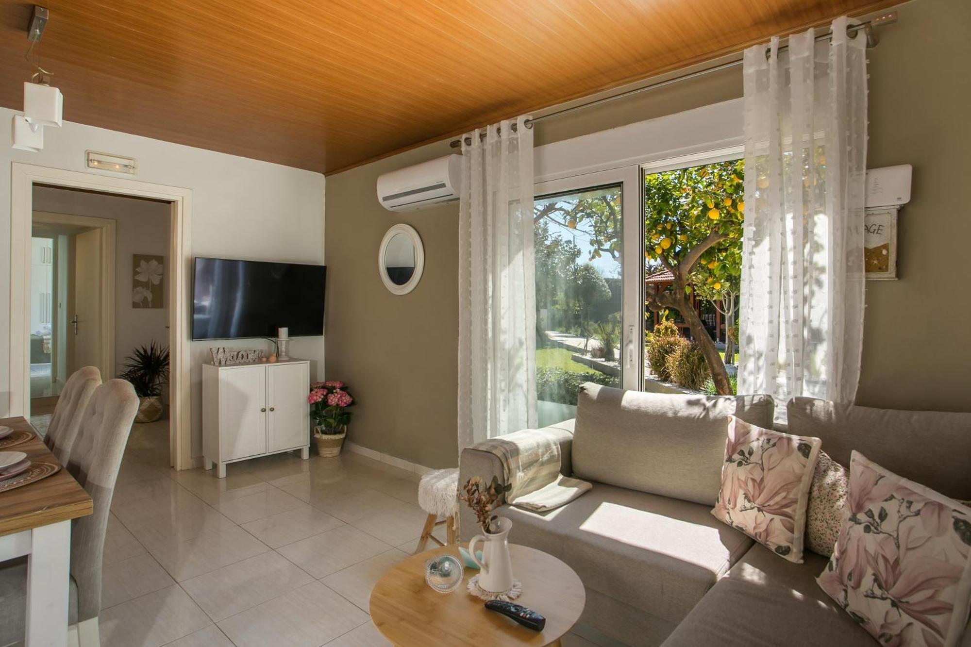 Sea Breeze & Nature Semesterbostad